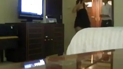 سرطان مرد وحشیانه وحشی ، یک زن سیاه پوست برهنه را لخت می کند دانلود فیلم سکس زن با سگ