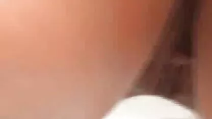 سکس پر زرق و برق با زیبایی باریک کلیپ سکس دختر با سگ