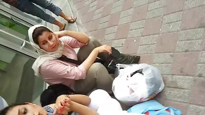 دختر حسی استمناء خود را فیلم سکسسگ در گپ سکس نشان می دهد