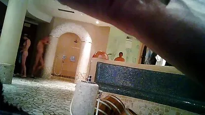 دختر فیلم سکس گربه مجلل آنجلینا کلاه باکره را نوازش می کند
