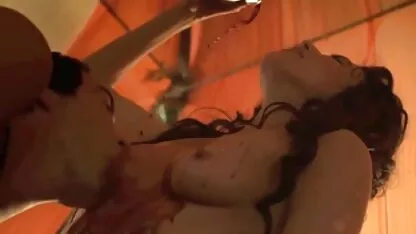 از blowjob خوب فیلم سگ سکس پسرش را راضی می کند