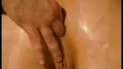 دختر دانلود فیلم سکس سگ با زن انعطاف پذیر در سکس چت Chaturbate نمایش وابسته به عشق شهوانی را اجرا کرد